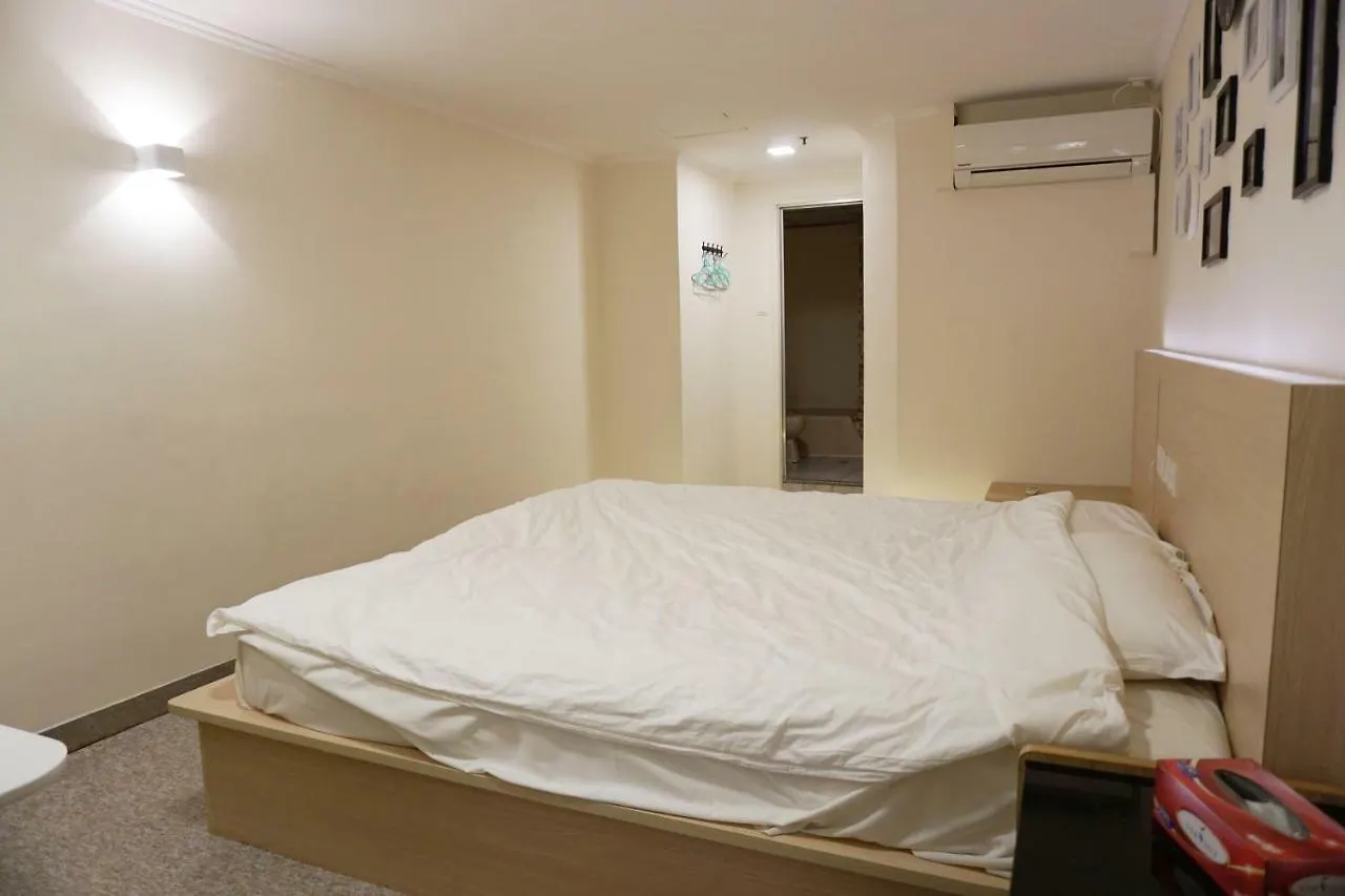 China Hk Motel 香港 招待所